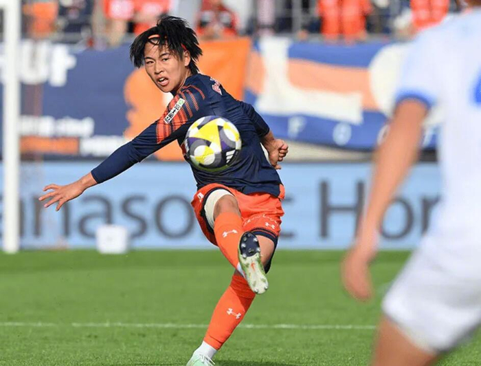 体育娱乐平台-日本U23队长市原吏音获阿尔克马尔报价|体育报知|亚洲杯|年轻球员身价|U23亚洲杯|荷甲球员转会_新浪体育_新浪新闻